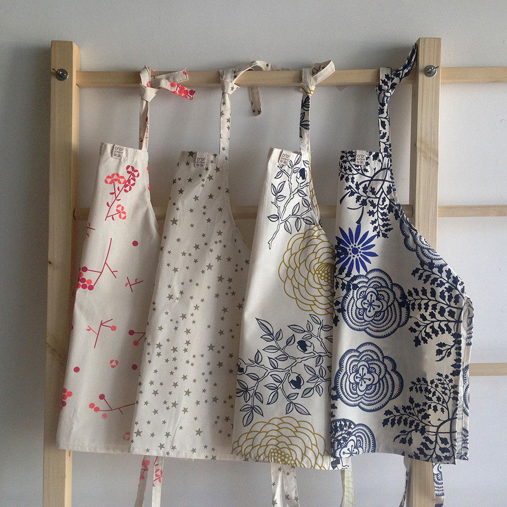 Kid's apron - Toi Gallery 